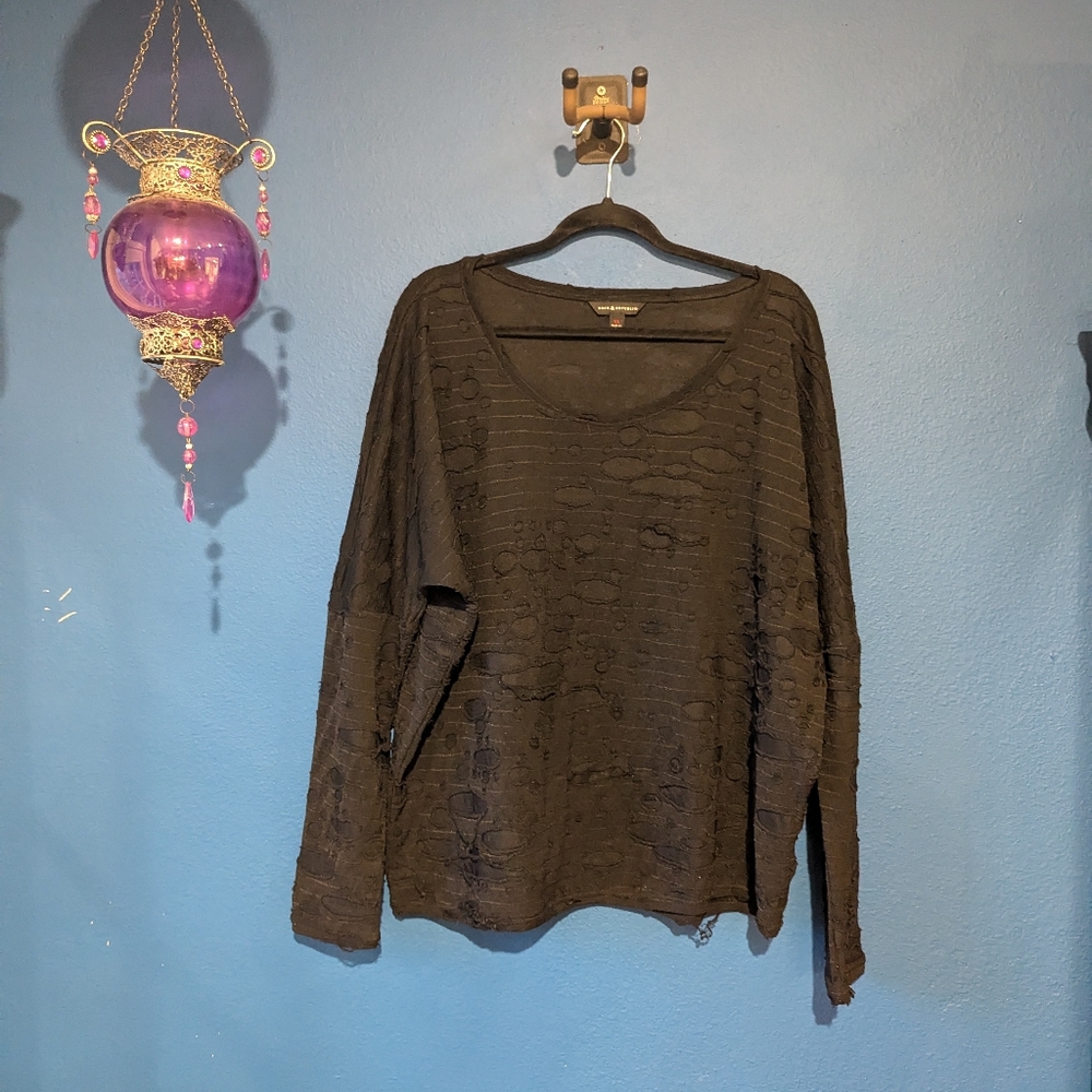 Rock & Republic Black Distressed Textured Women's Blouse